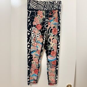 Johnny Was Activewear Pants size medium